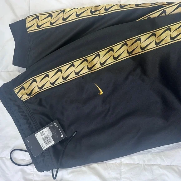 Nike Black Women's Track Pants with Gold Detail - Picture 4 of 4